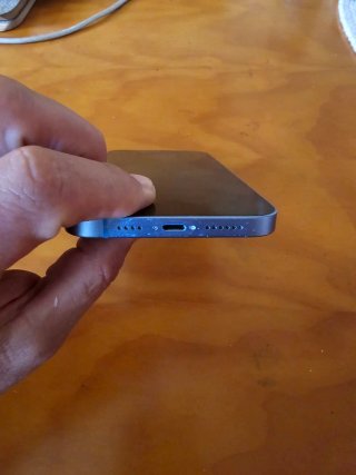 iPhone 14 Plus 256GB en color Azul cielo, Perfecto