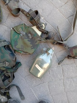 Mochila militar con complementos