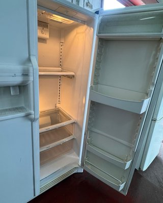 FRIGORÍFICO AMERICANO AMANA NO FROST EN BLANCO