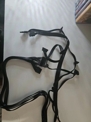 Cables Fuente Alimentación Gigabyte P850GM