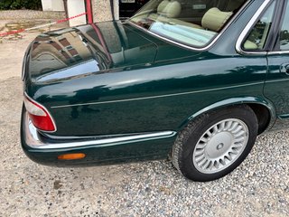 Jaguar XJ8 EXECUTIVE