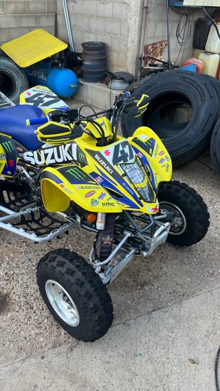 Suzuki LTZ 400