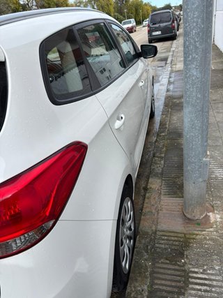 KIA Carens 2015