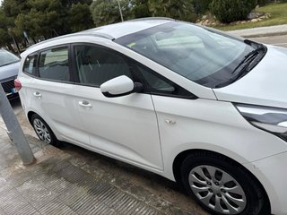 KIA Carens 2015