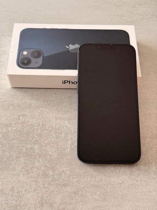 iPhone 13 128GB Medianoche + 2 Fundas