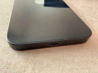 iPhone 13 128GB Medianoche + 2 Fundas