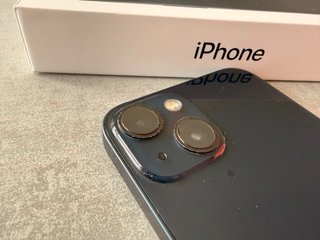 iPhone 13 128GB Medianoche + 2 Fundas