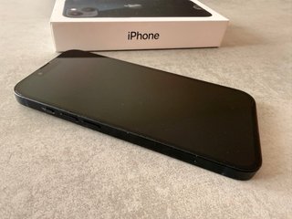 iPhone 13 128GB Medianoche + 2 Fundas