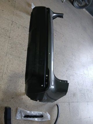 Paragolpes trasero Nissan Qashqai con guías nuevas