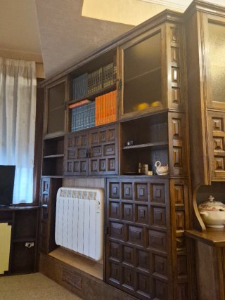 Mueble de salón madera y cristal