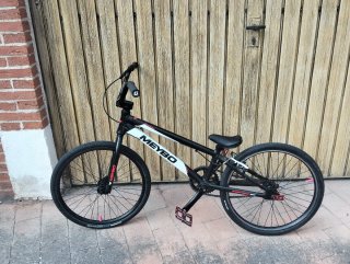 Bici bmx meybo