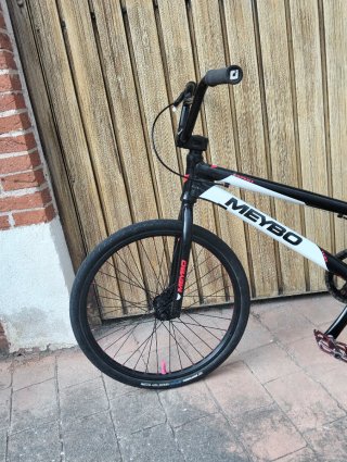 Bici bmx meybo