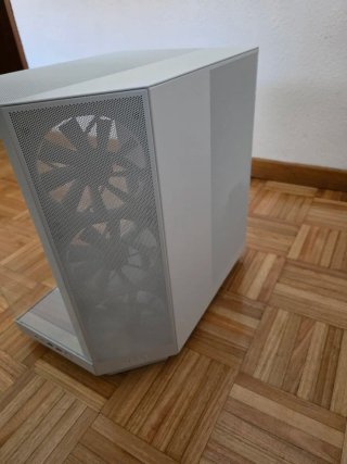 Torre NZXT H6 Flow
