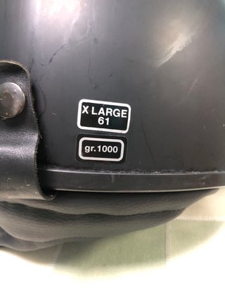 Lote: Cajón, 2 Cascos y Pitón Moto