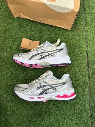 Asics Gel Kayano 14 - Tamanho 38 Novo com etiqueta