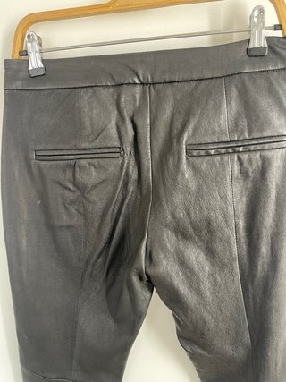 Pantalón cuero Mango Talla 38