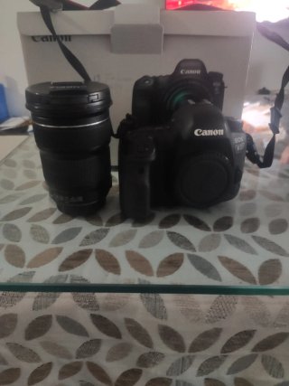 Canon EOS 6D Mark II + Lente 24-105mm