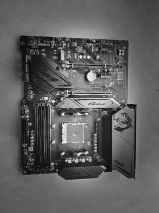 Placa Base MSI B550 Gaming Plus