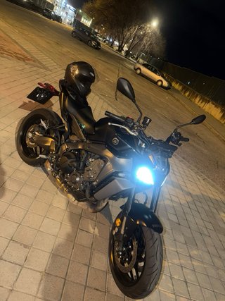 Yamaha MT09 Y-AMT Negra Automática
