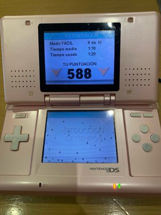Lote Nintendo DS Rosa + Accesorios