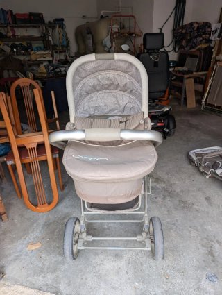 Carro gemelar Brevi con accesorios