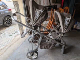 Carro gemelar Brevi con accesorios