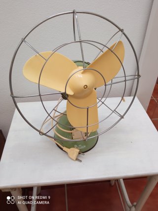 Ventilador Retro Ruton Verde y Amarillo