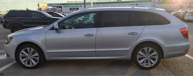 Skoda Superb Combi 2015 - foto 1