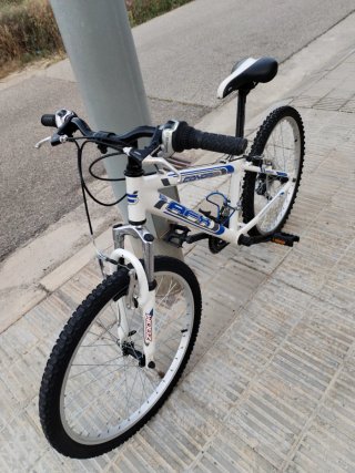 Bici CONOR AFX (24) Mujer/Niño/NIÑA