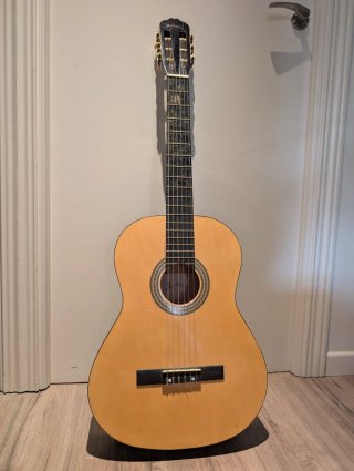 Guitarra Clásica Memphis