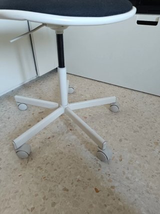 Silla Escritorio Giratoria Ikea Negra/Blanca