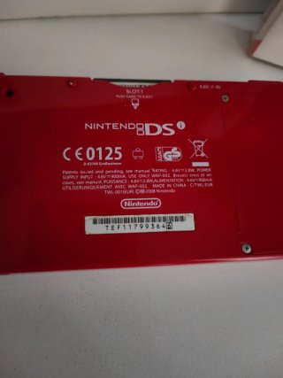Pacchetto Nintendo DS Rosso + Dragon Quest