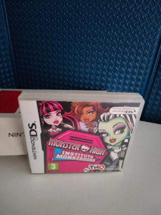 Pacchetto Nintendo DS Rosso + Dragon Quest