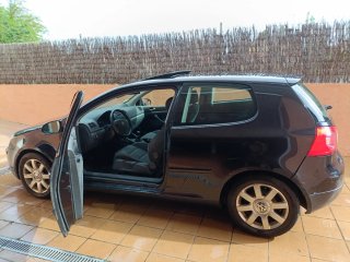 Volkswagen Golf 2004