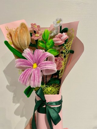 Fiori fatti a mano in tessuto