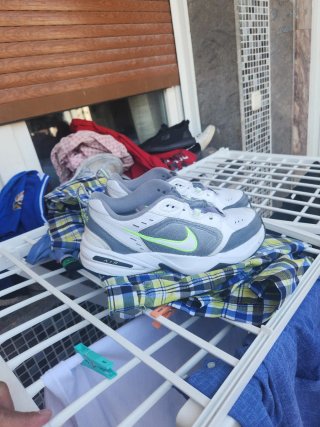 Zapatillas Nike Air Gris y Blanco
