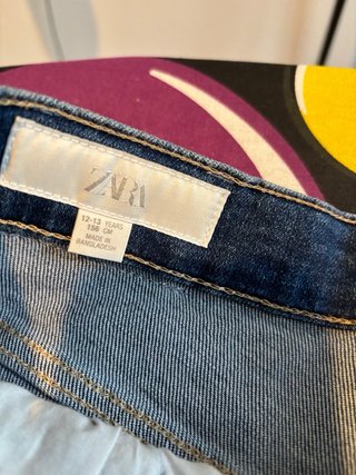Pantalón vaquero corto Zara Talla 12-13
