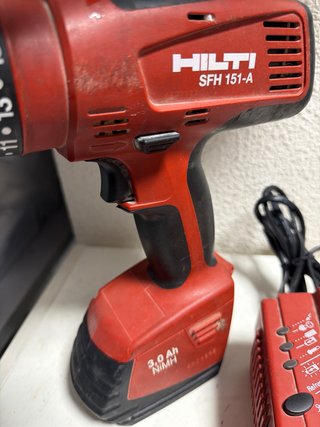 Taladro Hilti SFH 151-A con Cargador