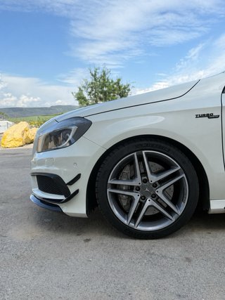 Mercedes-Benz A45 AMG