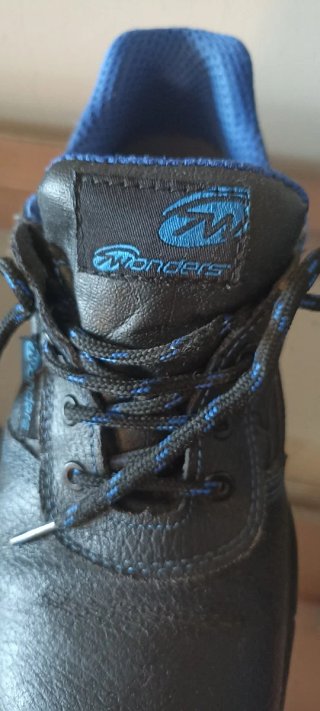 Zapatos de seguridad Wonders negros y azules
