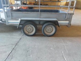 Remolque doble eje con freno