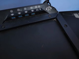 Mesa Gaming Newskill Fenrir RGB