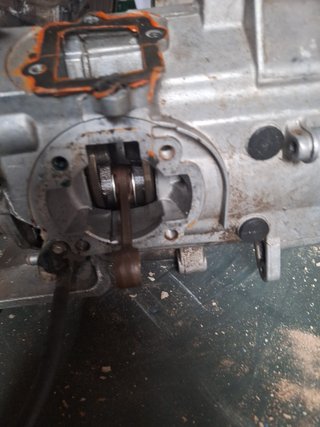 Carter Yamaha Eros YQ