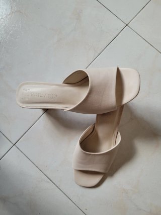 Sandalias tacón beige Primark talla 38