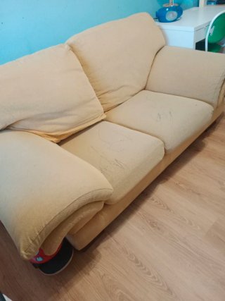 Sofá de 2 plazas color beige
