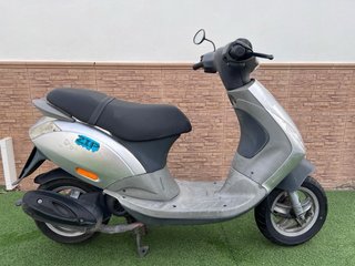 Piaggio Zip 2T Aire Plata