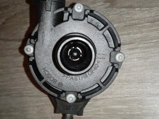 Bomba de agua Renault máster