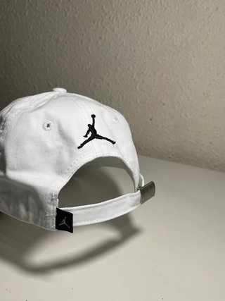 Gorra Jordan Blanca ajustable