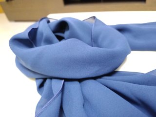 Pañuelo fiesta gasa azul oscuro
