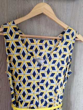 Vestido midi estampado geométrico